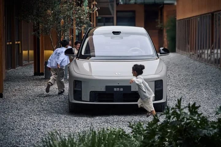 Li Auto Responds to 'Coordinated Smear Campaign' Targeting Its Owners cover image