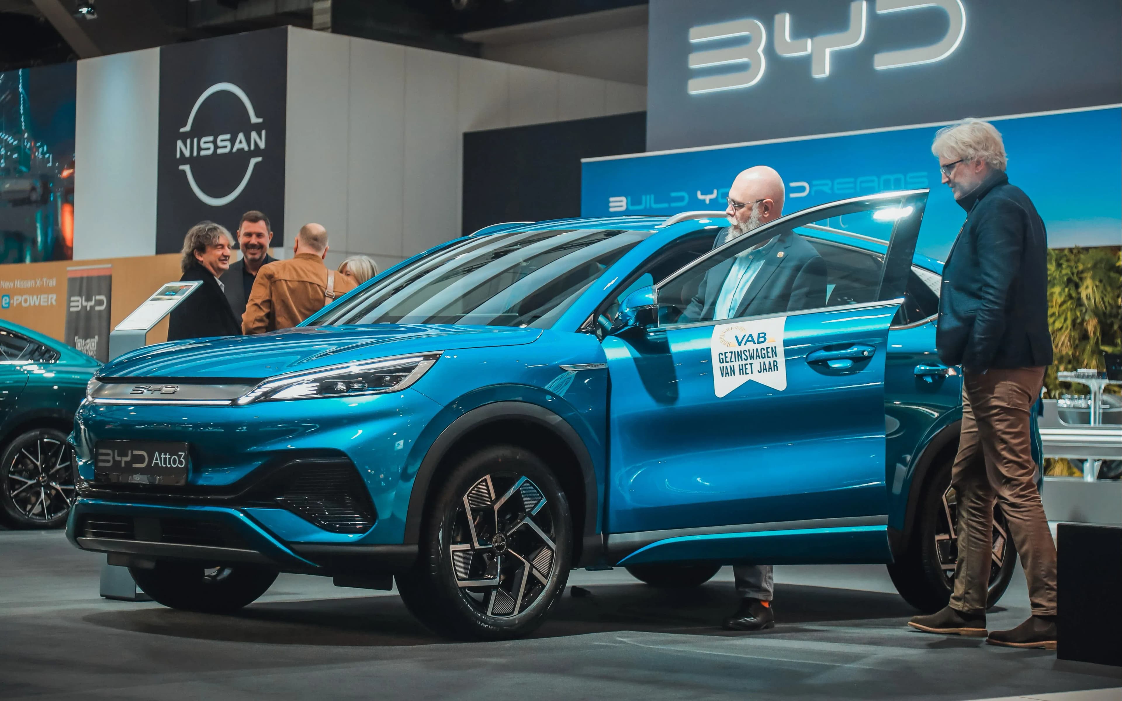 BYD Sells 75,000 EVs in Europe in H1 2025, Surpassing Full-Year 2024 Figures cover image