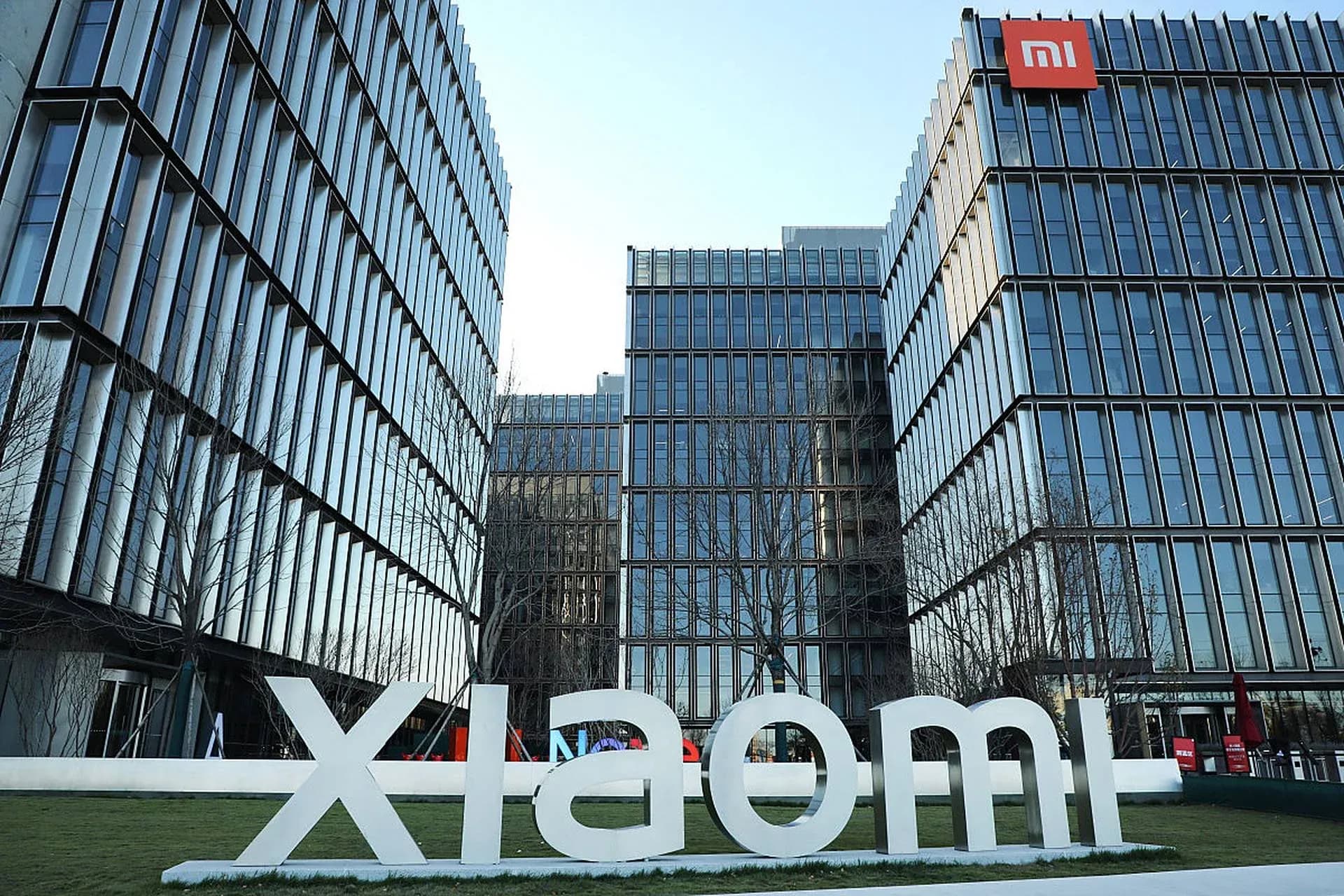 Xiaomi's EV Division Generates $22.6 Billion in Q2 Revenue cover image